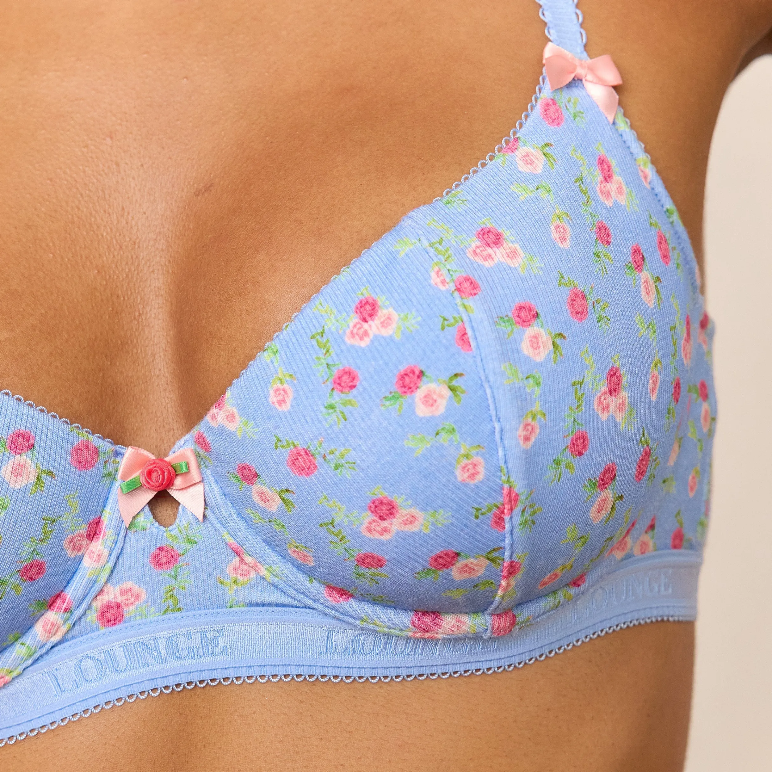 Lounge Underwear Balcony | Med Bygel<Rosebud Ribbed Balcony BH - Blommig Blå BlommigBlå